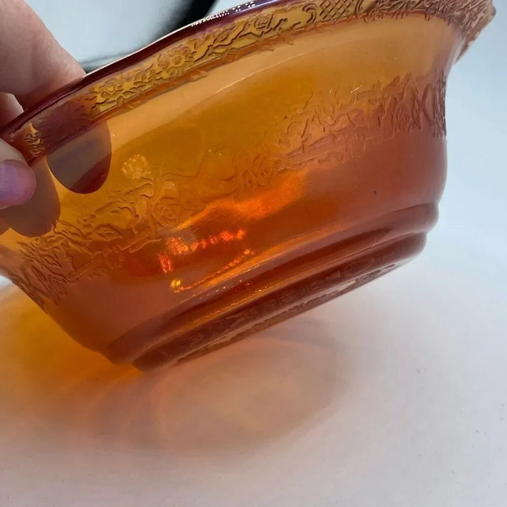 Federal Glass Marigold Carnival Glass Flora Rose Lattice 8-1/4 serving bowl.